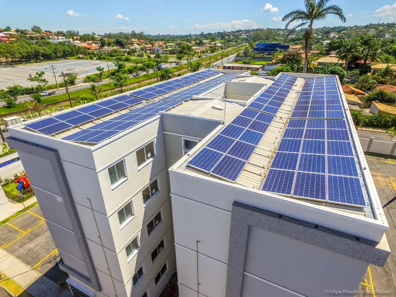 Condomínios se unem à luta contra a conta de luz e a poluição com energia solar: Uma análise detalhada
